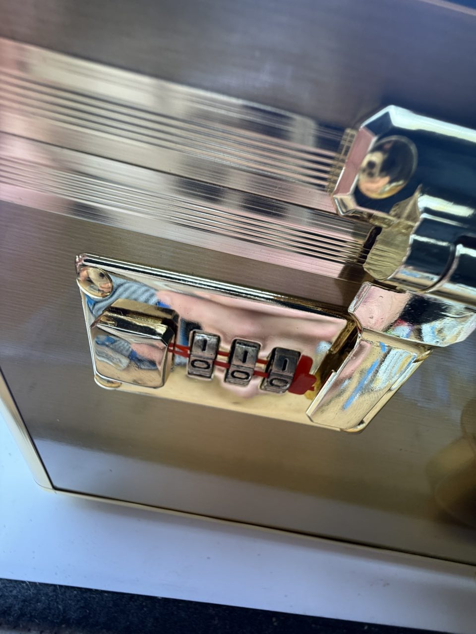 ace ultra premium gold edition locking stash box ace ultra premium gold edition locking stash box